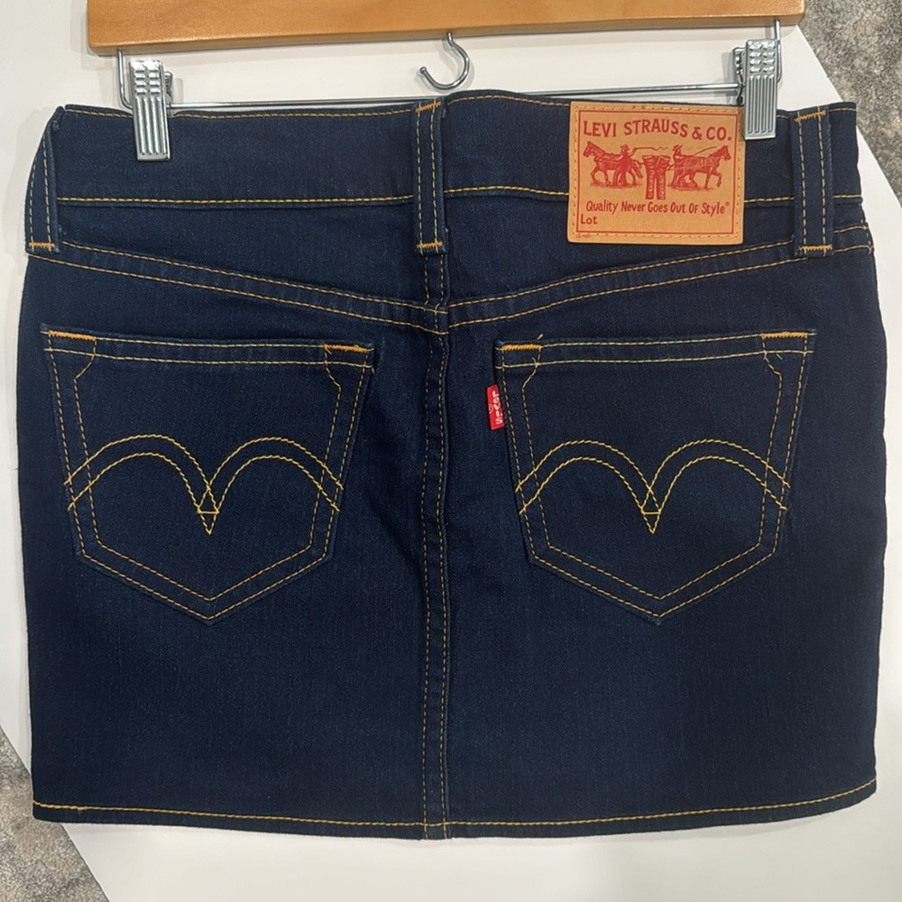 Levi’s Type 1 Jeans Dark Blue Denim Mini Skirt. Size M. - Picture 6 of 8